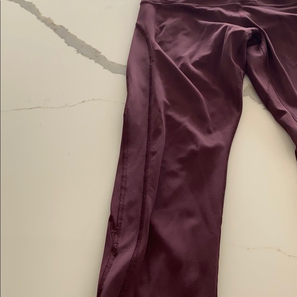Lululemon burgundy yoga pant size 6 - Picture 4 of 4